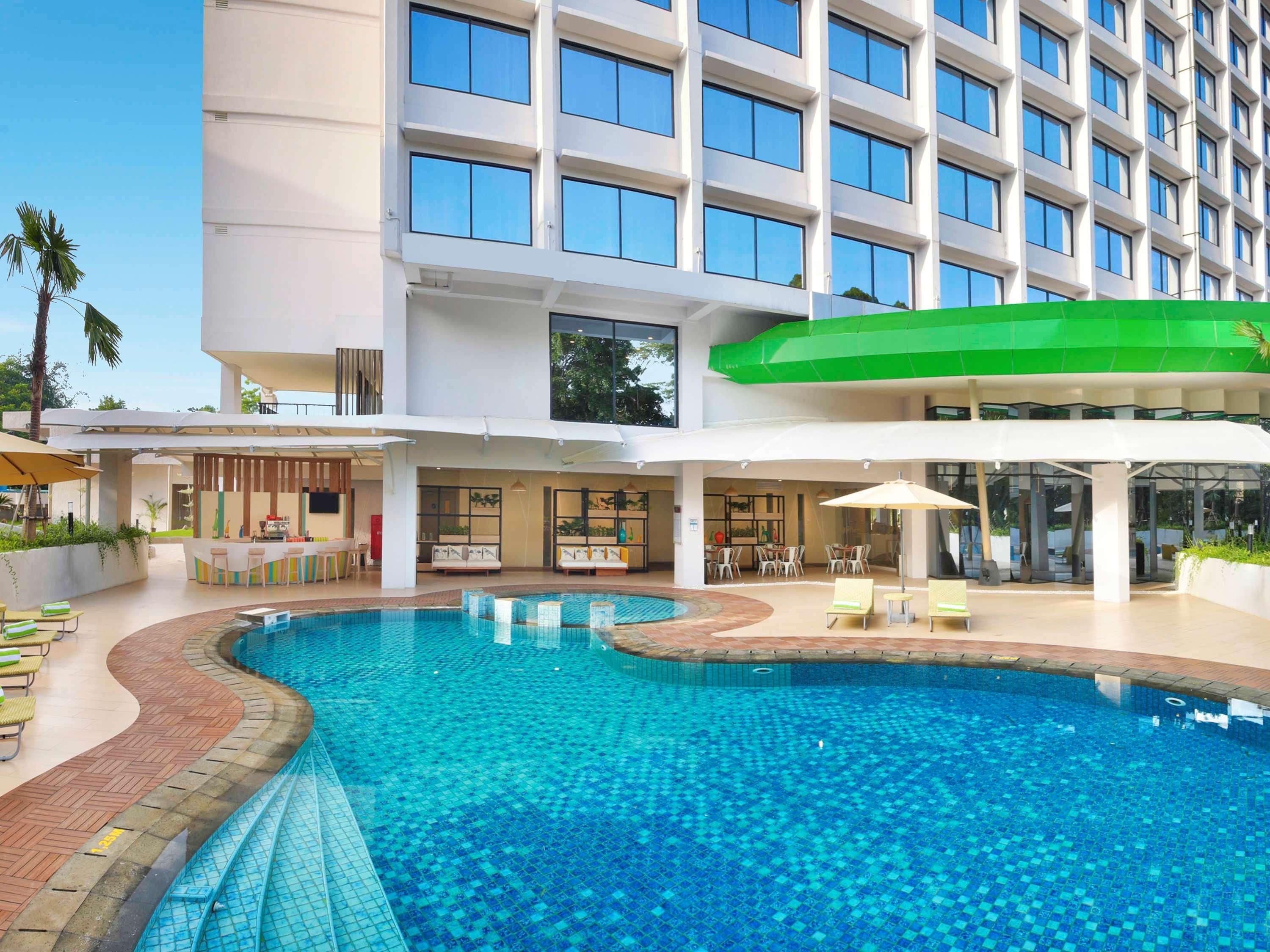 Hotel Ibis Styles Bogor Raya Esterno foto