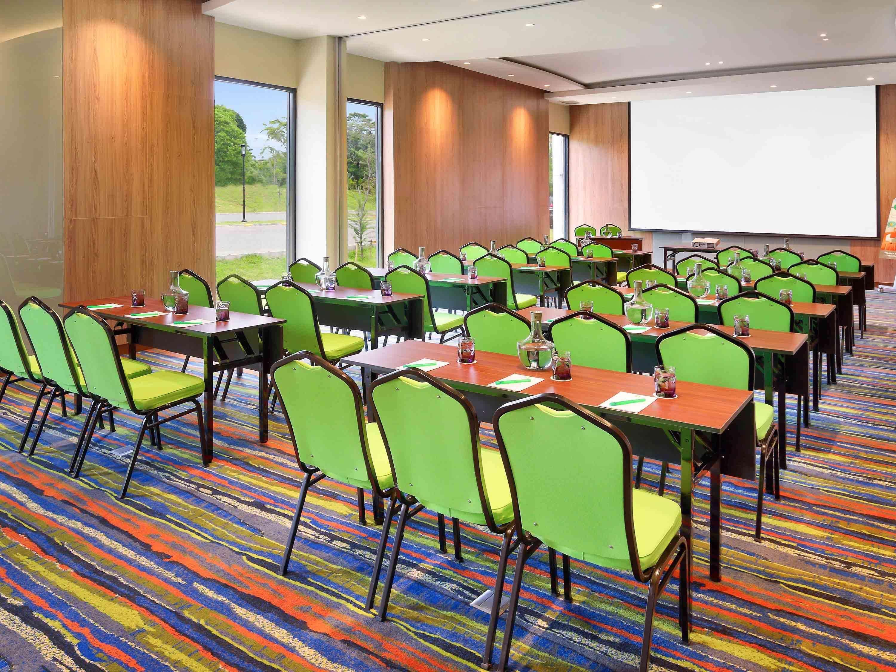 Hotel Ibis Styles Bogor Raya Esterno foto