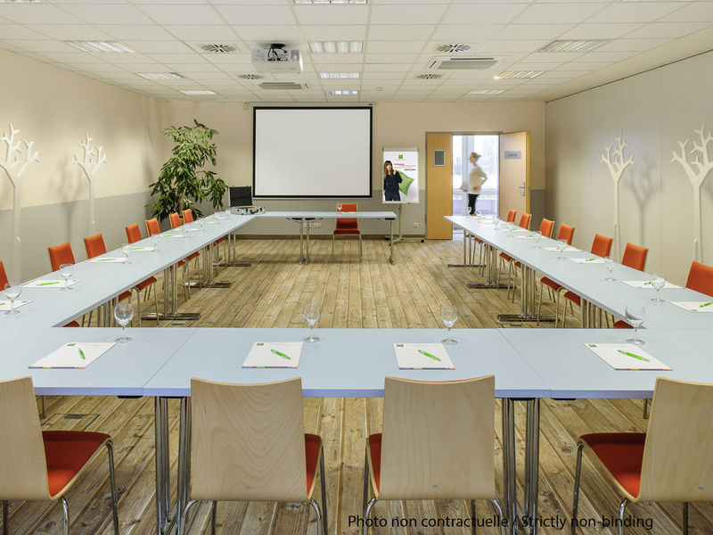 Hotel Ibis Styles Bogor Raya Esterno foto