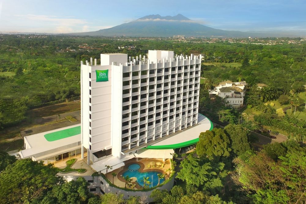 Hotel Ibis Styles Bogor Raya Esterno foto
