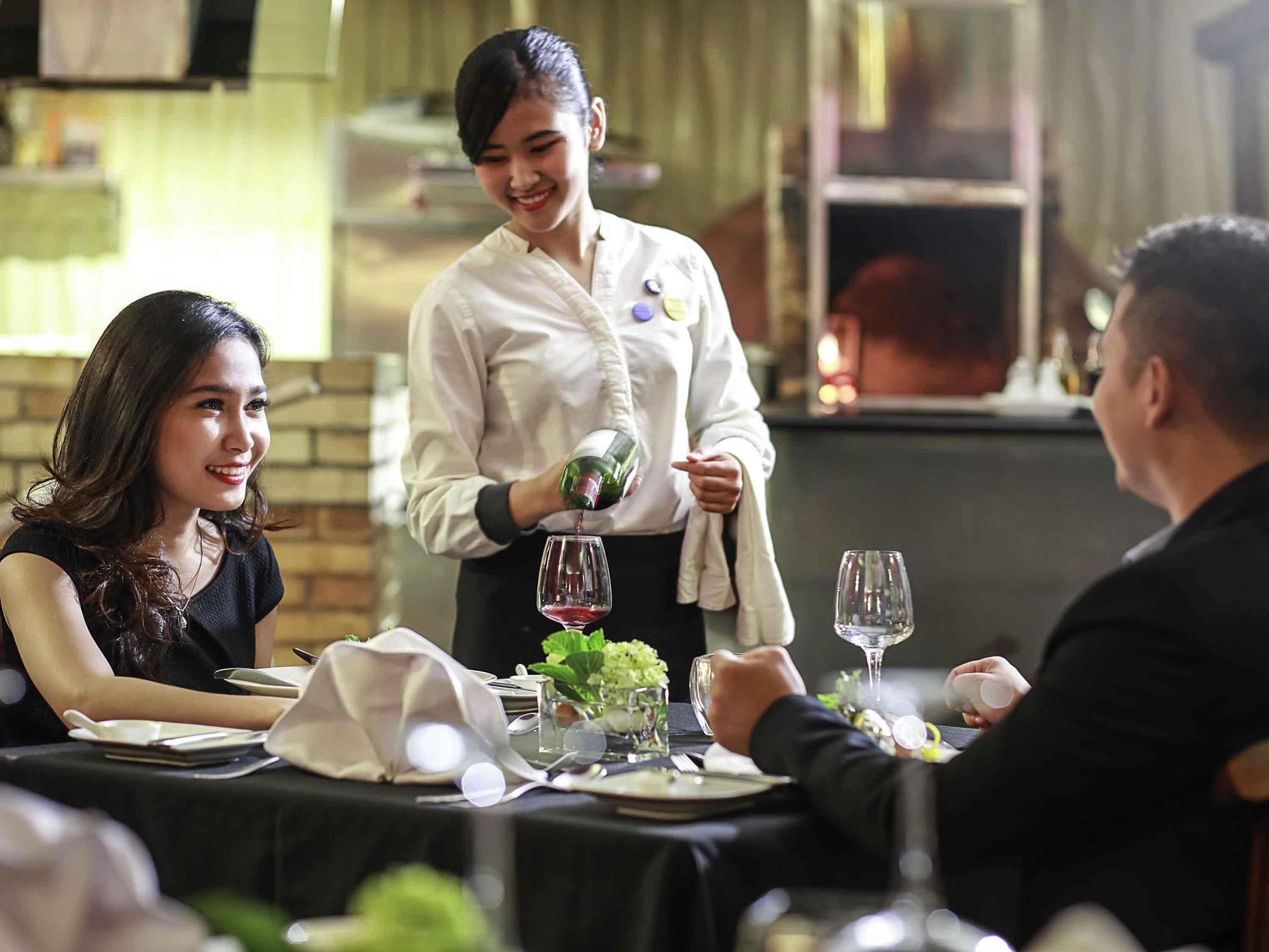 Hotel Ibis Styles Bogor Raya Esterno foto